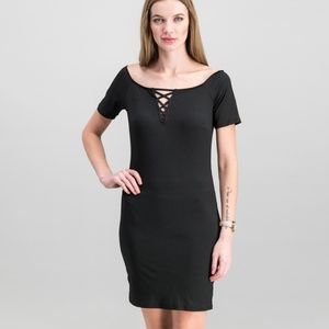 MATERIAL GIRL JUNIORS' OFF-THE-SHOULDER DRESS